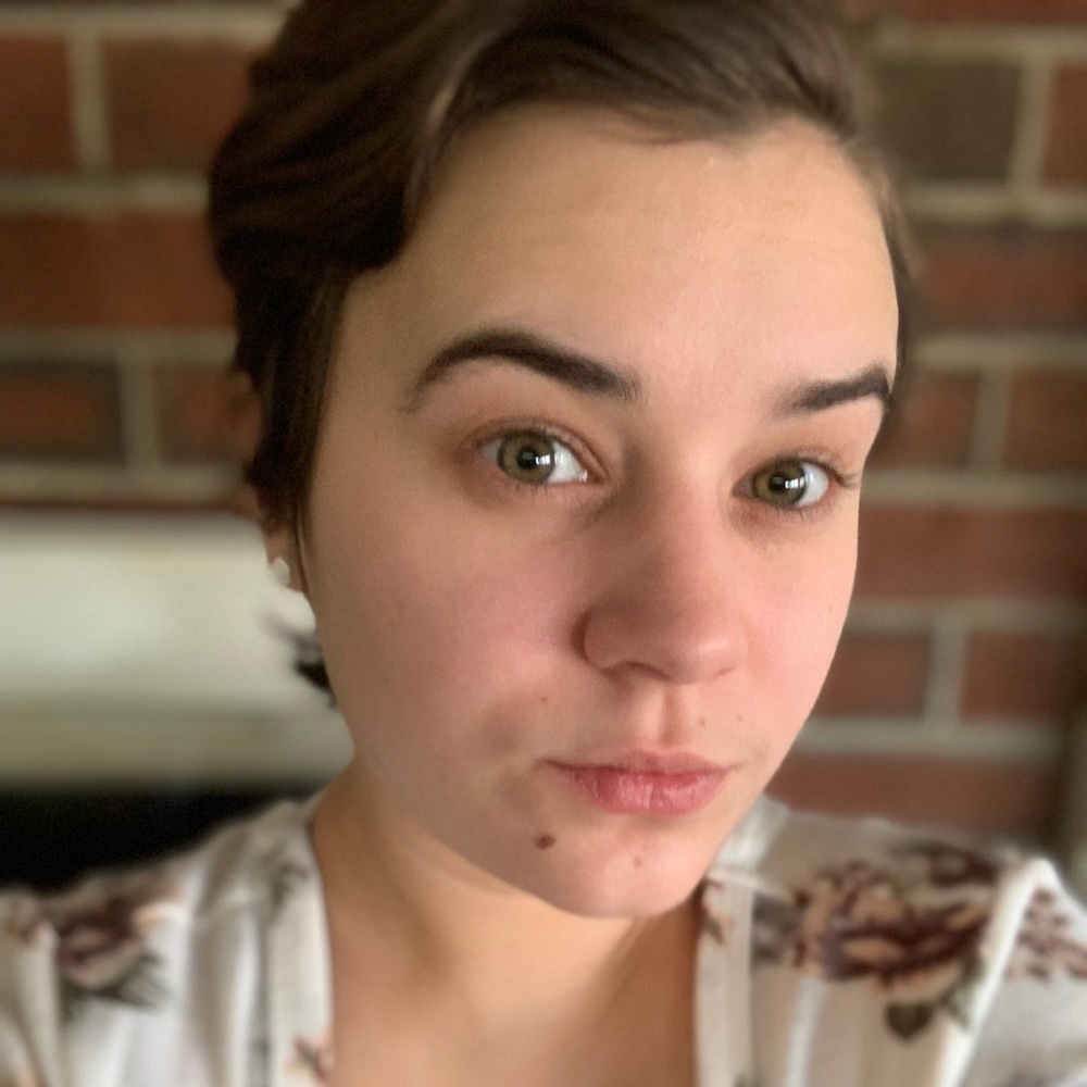 Meet your Posher, Eemily